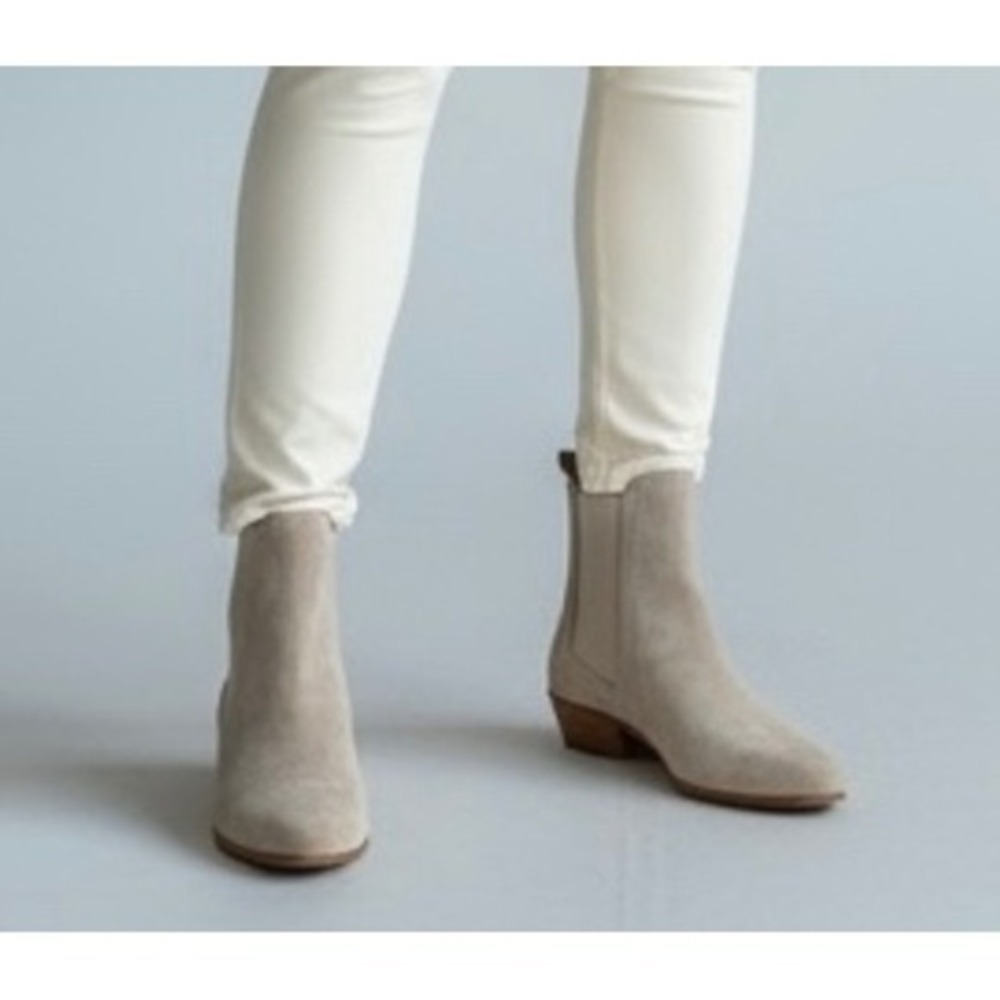 Sam Edelman Suede Leather Chelsea‎ Ankle Boots Taupe Brown Stacked Heel Size 6.5